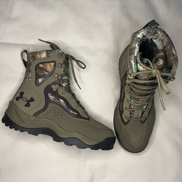 Under Armour Charged Raider Waterproof Boots NWOT